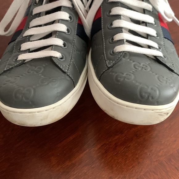 Authentic Gently worn Mens Gucci sneakers size 6 - Picture 4 of 16